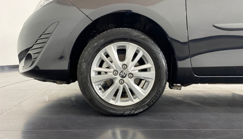 Imagem 5 de 15 de 130740 - Toyota Yaris 2019 Com Garantia