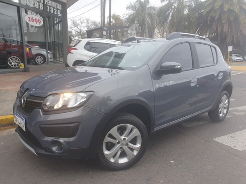 Imagen 2 de 11 de Renault Sandero Stepway 2017 1.6 Privilege 105cv Ilarioautos