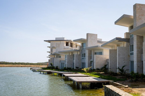 Imagen 4 de 14 de Hermoso Town House Con Muelle Privado