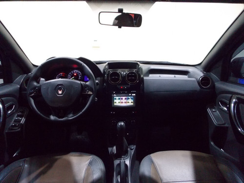 Renault Duster 1.6 Dynamique Dakar 2016 (top) + Midnav