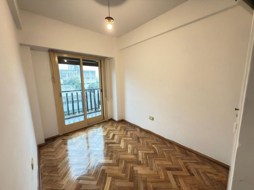 Alquiler Departamento 3 Amb +coch Flores
