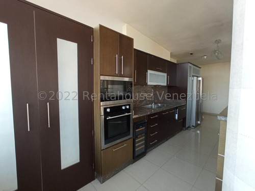 Imagen 6 de 13 de Leida Falcon Rentahouse Vende Penthouse En Agua Blanca Valencia 22-24376 Lf