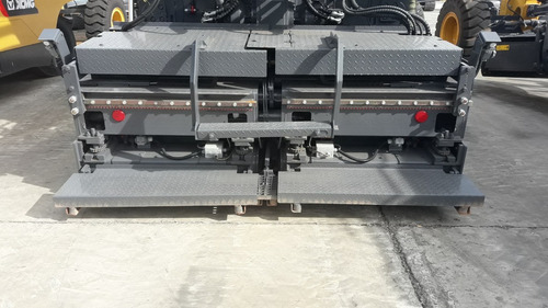 Pavimentadora Xcmg Rp603