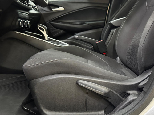 Chevrolet Onix Plus 10tat Lt1