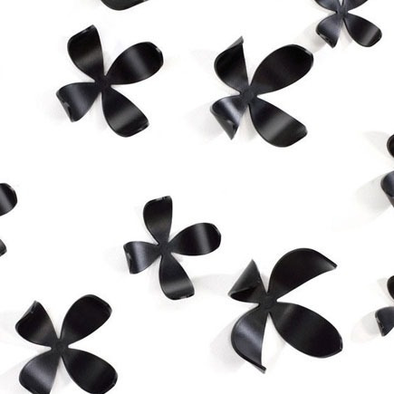 Decoración Pared Flores X25 Negro Umbra - Modelo Wallflower