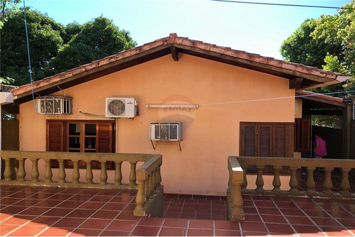 Imagen 11 de 15 de Vendo Casa Sobre Avenida, Frente Al Sambódromo: 4 Habitaciones Y 3 Baños