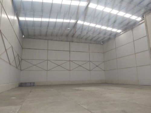 Imagen 3 de 15 de Bodega Ubicada Exclente Sector Comercial E Industrial Juan Mina