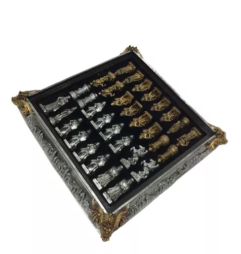 Tabuleiro Xadrez Medieval Castelo Kingdom Knights - R$ 699