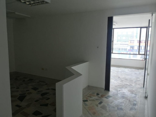 Imagen 13 de 17 de Edificio En Arriendo En Bogotá Bellavista Occidental. Cod 101670