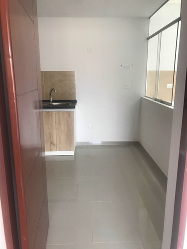 Alquilo Departamentos De Lujo, Seguridad 24/7 Desde S/ 1300 Soles, Cochera, Trujillo, La Libertad