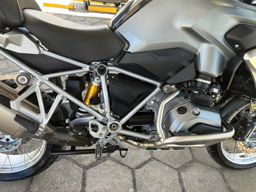 Imagen 5 de 15 de Impecable Bmw R1200gs Con 9000 Km 2014 + Opcionales
