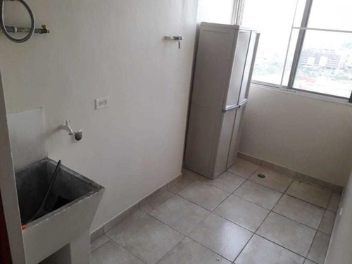 Imagen 13 de 14 de Venta De Apartamento Acogedor En Ph Colonial Tower 20-3602