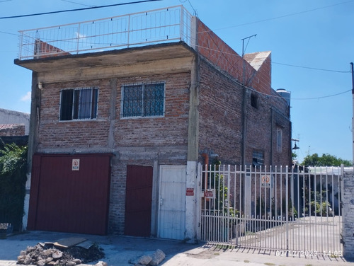 Casa De 2 Ambientes + Construcción A Terminar, Rafael Castillo 