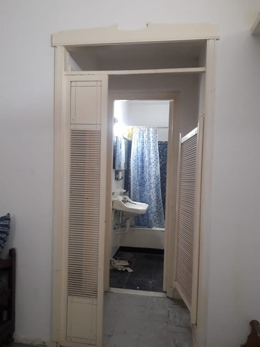 Imagen 12 de 16 de Departamento 2 Amb Interno En El Centro Sobre Peatonal San Martin A Reciclar