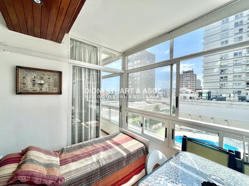En Venta 2 Dormitorios En Punta Del Este - Frente A Plaza Los Artesanos - Oportunidad
