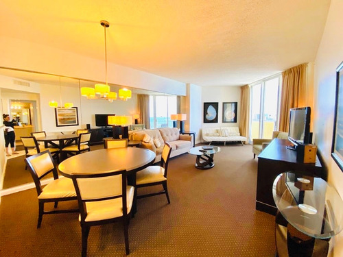 Imagen 8 de 14 de Hilton Double Tree Ocean Penthouse Miami Sunny Isles Playa