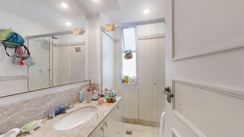 Imagem 9 de 15 de Lbdp 152 Apto 1cn2txc - Apartamento A Venda No Bairro Lagoa - Rio De Janeiro, Rj - O-16275-26743