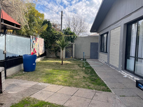 Venta De Amplia Casa, Terreno De 500m2 3d 2b, En La Florida