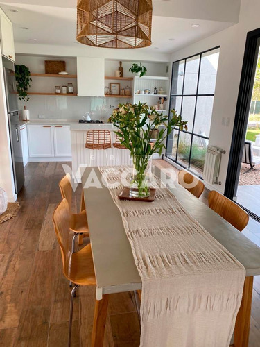 Imagen 6 de 17 de Venta De Casa 4 Ambientes En Prados Del Oeste, Moreno.