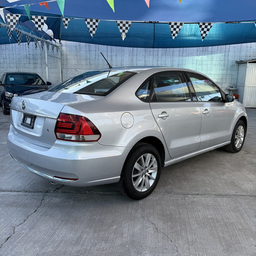 Volkswagen Vento 1.6 Confortline At