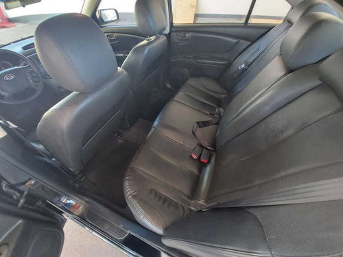 Imagem 11 de 12 de Kia Magentis Sedan-at Ex 2.0 16v 4p