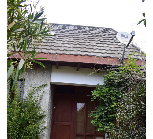 Vende Hermosa Y Acogedora Casa Con Maravillosa Vista Al Mar