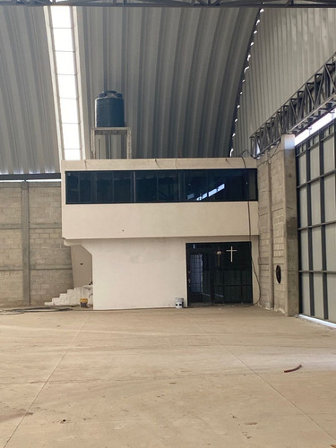 Naves Industriales En Renta, A 200m De Carretera Mex Pachuca