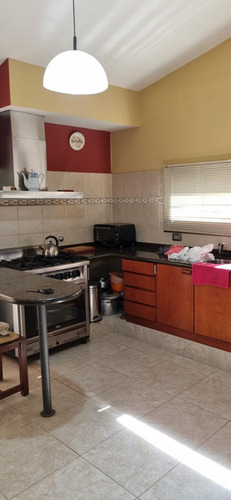 Casa En Venta En Playas De Oro Villa Carlos Paz , Escritura , Apto Crédito Hipotecario