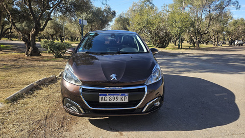 Peugeot 208 1.6 Feline