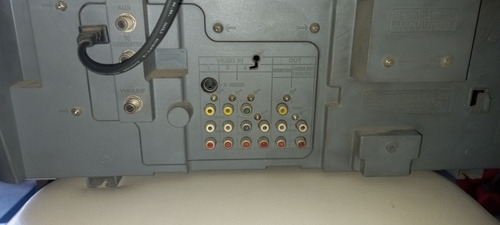 Imagen 2 de 6 de Televisor Sony Trinitron 27 Pulgds Surround Perfecto Estado