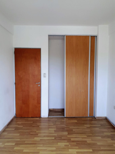 Imagen 16 de 18 de Departamento 2 Ambientes La Plata