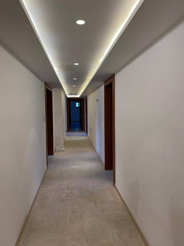Imagen 6 de 28 de Adriana Castellanos Ofrece Espectacular Penthouse En Venta En La Trigaleña Cod. 166138