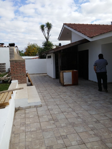Imagen 7 de 22 de Casa Cuatro Dormitorios - En Venta - Villa Carlos Paz