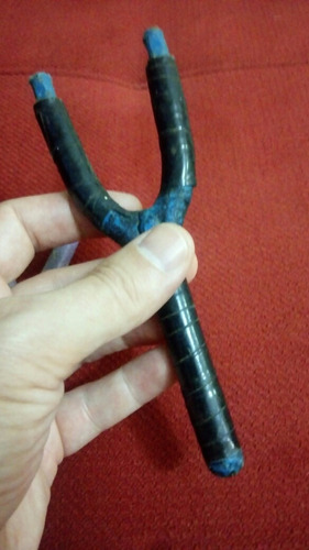 Imagem 7 de 7 de Forquilhas De Plastico Duro Estilingue Anos 80 Lote Com 2.