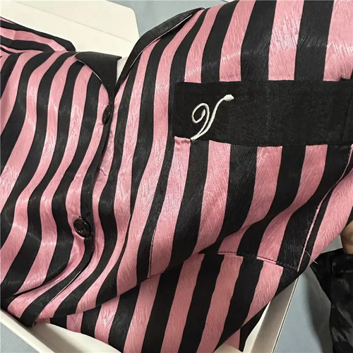 Pijama De Rayas Rosas De Manga Larga De Seda Fina