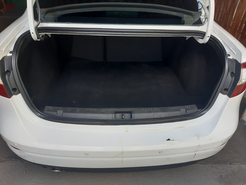 Renault Fluence 2013 2.0 Dynamique X-tronic Hi-flex 4p