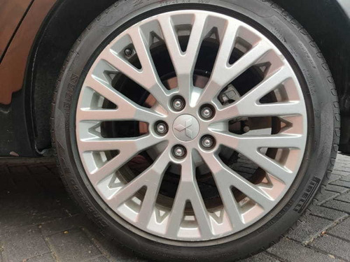 Imagem 8 de 15 de Mitsubishi Lancer 2.0 Hle 16v Automatico 2017