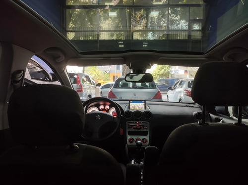 Imagen 7 de 10 de Peugeot 308 Allure Nav 1.6 Hdi 2014