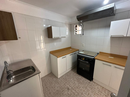 Casa Recién Remodelada Con Excelente Conectividad