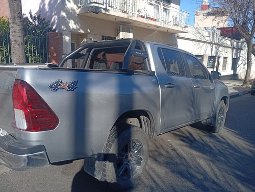 Toyota Hilux Pick-Up 2.8 Cd Sr 177cv 4x4