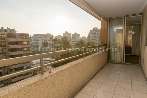 Departamento En Arriendo De 2 Dorm. En Las Condes / Bali Hai