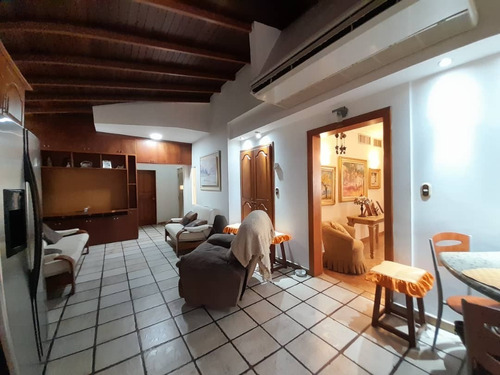 Imagen 8 de 14 de Townhouse En Venta Juanico, Urb. Villas Victoria