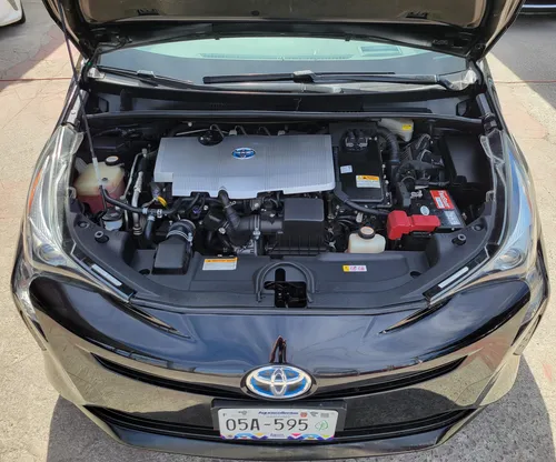 Toyota Prius 1.8 Premium Cvt