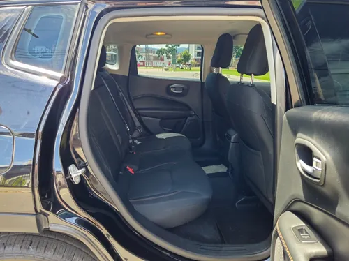 Jeep Compass 2.4 Sport 4x2