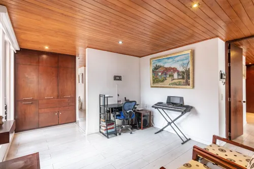 Apartamento En Venta En El Virrey. Cod V15762