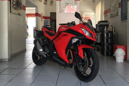 Kawasaki Ninja 300 Vermelha 2013/14