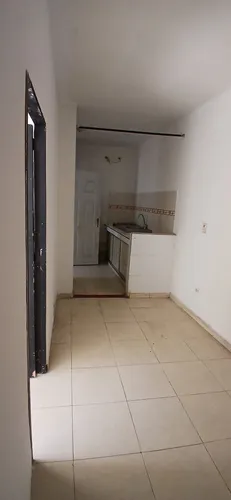 Alquiler De Local O Apartaestudio Con Baño Y Cocineta