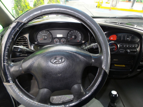 Microbus Hyundai Starex H1