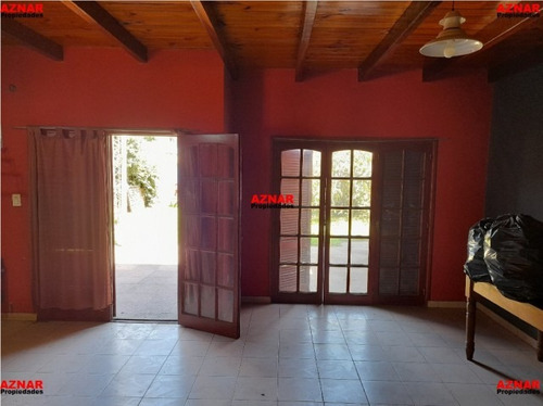 Imagen 2 de 15 de Casa De 5 Ambientes Y 3 Dormitorios Con Galpón (1986)