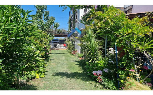 Qval Spa Vende Hermosa Casa Con Piscina Y 3 Cabañas En Requi